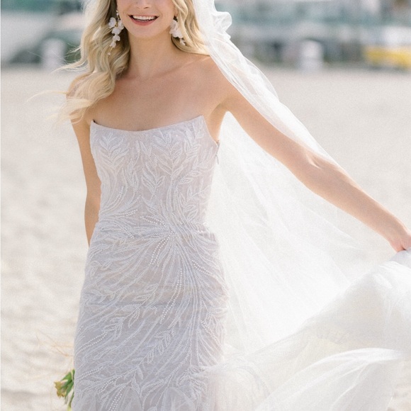 Wtoo by Watters Brooks Wedding Gown, Style #10803 - Picture 5 of 16